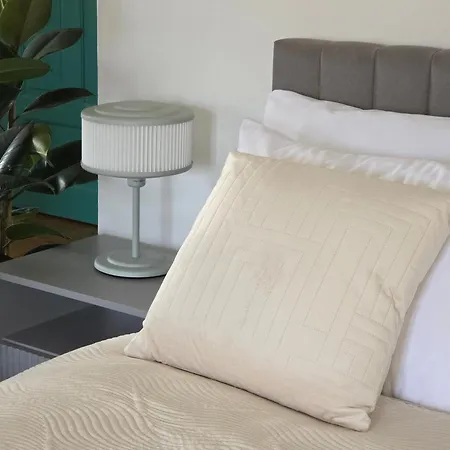 בית הארחה Homutuv Statek Kokorin