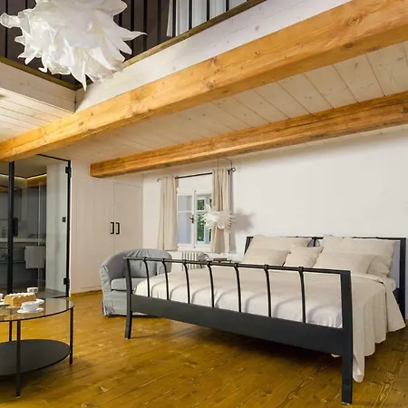 בית הארחה Homutuv Statek 3*