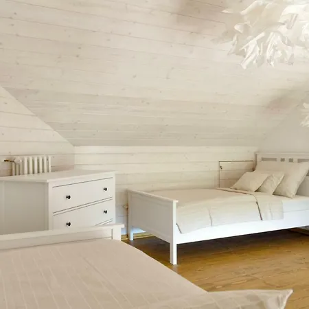 בית הארחה Homutuv Statek Kokorin