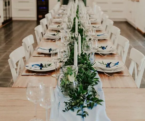 Homutuv Statek Guest house